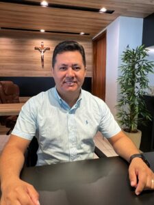 LAJEDO: MOMENTO HISTÓRICO PARA A POLÍTICA LAJEDENSE COM O LANÇAMENTO DA PRÉ-CANDIDATURA DE RENÊ A DEPUTADO FEDERAL