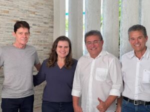 Marília Arraes recebe apoio de vereador de Surubim, terra de Danilo Cabral