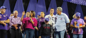 Em um grande ato político, Débora Almeida inaugura seu comitê em São Bento do Una