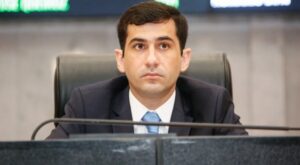 Claudiano Filho, chamou Marília Arraes de “futura governadora”.