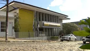Bandidos armados tentam assaltar agência bancária em Taquaritinga do Norte