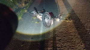 Jovem de 19 anos morre em acidente de moto na BR-104, em Caruaru