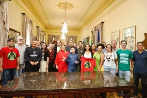 Paulo Câmara autoriza cultivo e produção de cannabis para uso medicinal