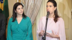 Raquel Lyra publica ato ‘devolvendo’ dezenas de servidores para prefeituras e outros órgãos