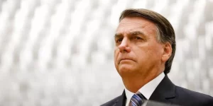 Bolsonaro rebate críticas a seu governo por crise dos Yanomamis: “Farsa da esquerda”