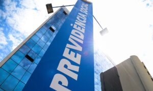 Prova de vida passará a ser responsabilidade do INSS