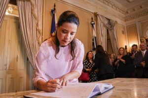 Reforma Administrativa de Raquel aumenta número de cargos comissionados no Estado