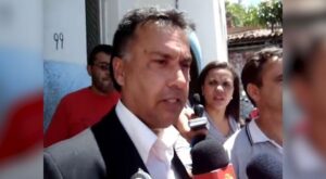 Ex-prefeito de Caruaru, Neguinho Teixeira, é preso após ser condenado a 14 anos de reclusão