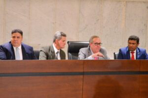 Álvaro Porto abre trabalhos na Alepe ressaltando coesão da Casa