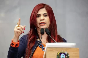 Delegada Gleide Ângelo cobra reabertura de delegacias da Mulher à noite e nos fins de semana