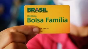 Governo diz ter indício de que 2,5 milhões recebem Bolsa Família de forma indevida