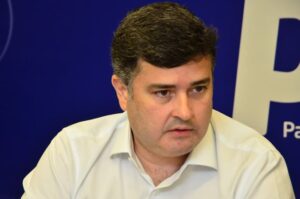 Eduardo da Fonte rompe o silêncio sobre cargos no Governo Raquel: “É o estilo dela”