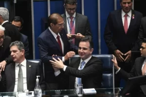 Rodrigo Pacheco é reeleito presidente do Senado