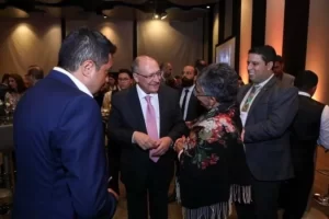 Prefeitos terão encontro com Lula para expor preocupação com fim do ISS