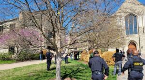 Adolescente mata 3 crianças e 3 adultos em escola nos Estados Unidos