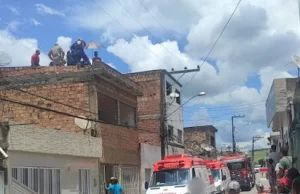 Homem morre após sofrer descarga elétrica durante manutenção de telhado em Palmares