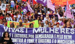 Mulheres fazem ato contra aumento de casos de feminicídio no DF