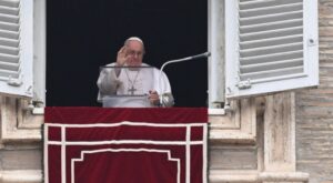 Papa Francisco está doente e ficará hospitalizado por “vários dias”