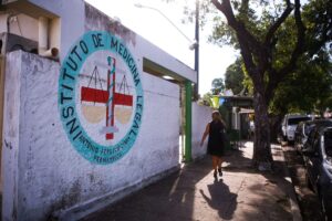 Mulher morre vítima de choque elétrico ao usar máquina de lavar em Camaragibe