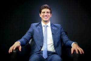 João Campos já é visto como nome forte para a eleição ao governo de Pernambuco