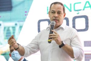 Prefeito de Garanhuns garante que Apenas 10% dos Professores vem Reclamando da Falta do Reajuste Salarial