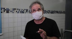 Policiais acusados de roubo e extorsão a comerciantes no Recife vão usar tornozeleira eletrônica