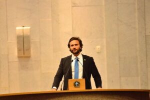 Rodrigo Novaes é eleito para a vaga de conselheiro do TCE