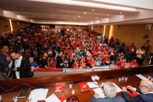 Alepe debate reajuste do piso salarial da educação