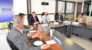 Paulo Câmara diz que pôs BNB à disposição de Pernambuco por duas vezes, mas que Raquel Lyra não o procurou