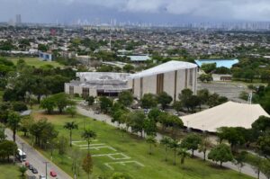 Chuvas: escolas e universidades suspendem aulas nesta quarta-feira (24)