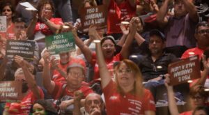 Sob protestos, Alepe aprova proposta de readequação do piso dos professores; sindicato vota indicativo de greve na próxima semana