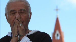 Presídio onde está padre Airton Freire tem superlotação de 161%; Ele está em cela isolada