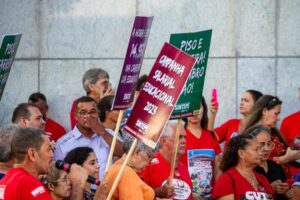 TJPE torna ilegal greve dos profissionais da educação do estado, antes mesmo dela iniciar
