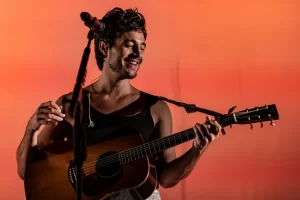 Tiago Iorc, Erica Natuza e Baile do Simonal: confira os horários do FIG 2023 nesta quarta-feira (26)