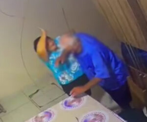 Cuidadora é flagrada por câmeras de segurança agredindo um casal de idosos no distrito de São Domingos