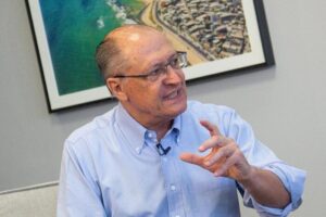 ‘Candidato natural’, diz Alckmin ao defender reeleição de João Campos no Recife