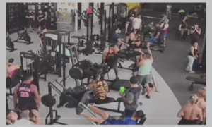 Aluno atingido por aparelho em academia tem lesão gravíssima,chance de voltar a andar é de é de 1%,diz médico