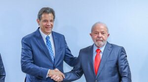 Governo nega fim de isenção de US$ 50 para compras no exterior