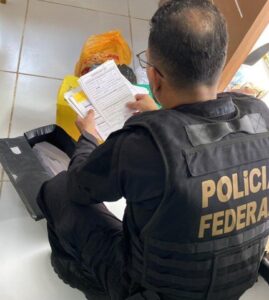 PF desarticula esquema de manipulação de partidas de futebol contra empresários e jogadores que faturaram R$ 11 milhões manipulando jogos