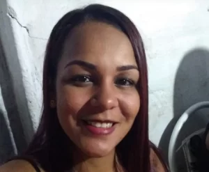 Mulher morre após ser degolada dentro de casa em Caruaru