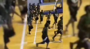 Masturbação coletiva: alunos de Medicina realizam ato obsceno em frente a jogadoras. MEC cobra apuração