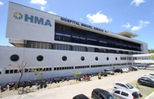 Bebê de 3 meses morre e pais são detidos por suspeita de tortura