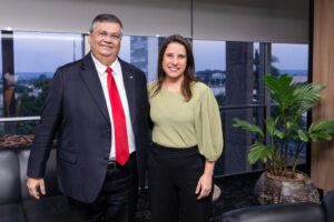 Governadora recebe ministro Flávio Dino para lançamento do PAS e Pronasci 2 em PE