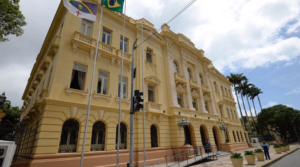 Governo de Pernambuco decreta ponto facultativo um dia após feriado de Nossa Senhora Aparecida