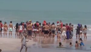 Corpo de adolescente desaparecido na praia do Pina é encontrado pelos Bombeiros