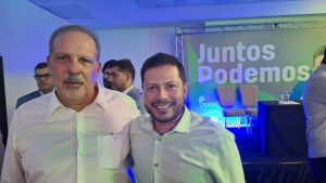 Vereador Professor Adriano Campos, prestigia ato de filiação de Armando Monteiro