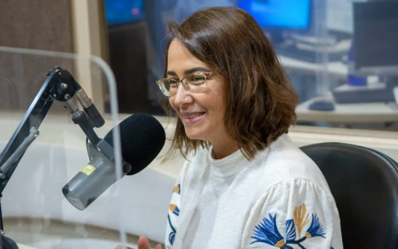 Maratona de entrevistas - Deputada Débora Almeida (PSDB), conhecida como 'A Voz do Agreste' empreende entrevistas pelo Agreste de Pernambuco.