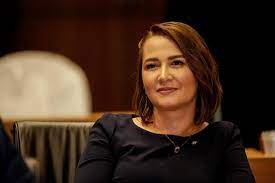 Débora Almeida anuncia R$ 200 mil para o Hospital Dom Moura