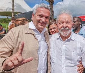 Prefeitura de Caetés paga 13º salário até aos contratados