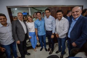 Fernando Rodolfo realiza ato e oficializa pré-candidatura em Caruaru